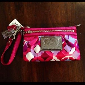 Coach poppy wristlet